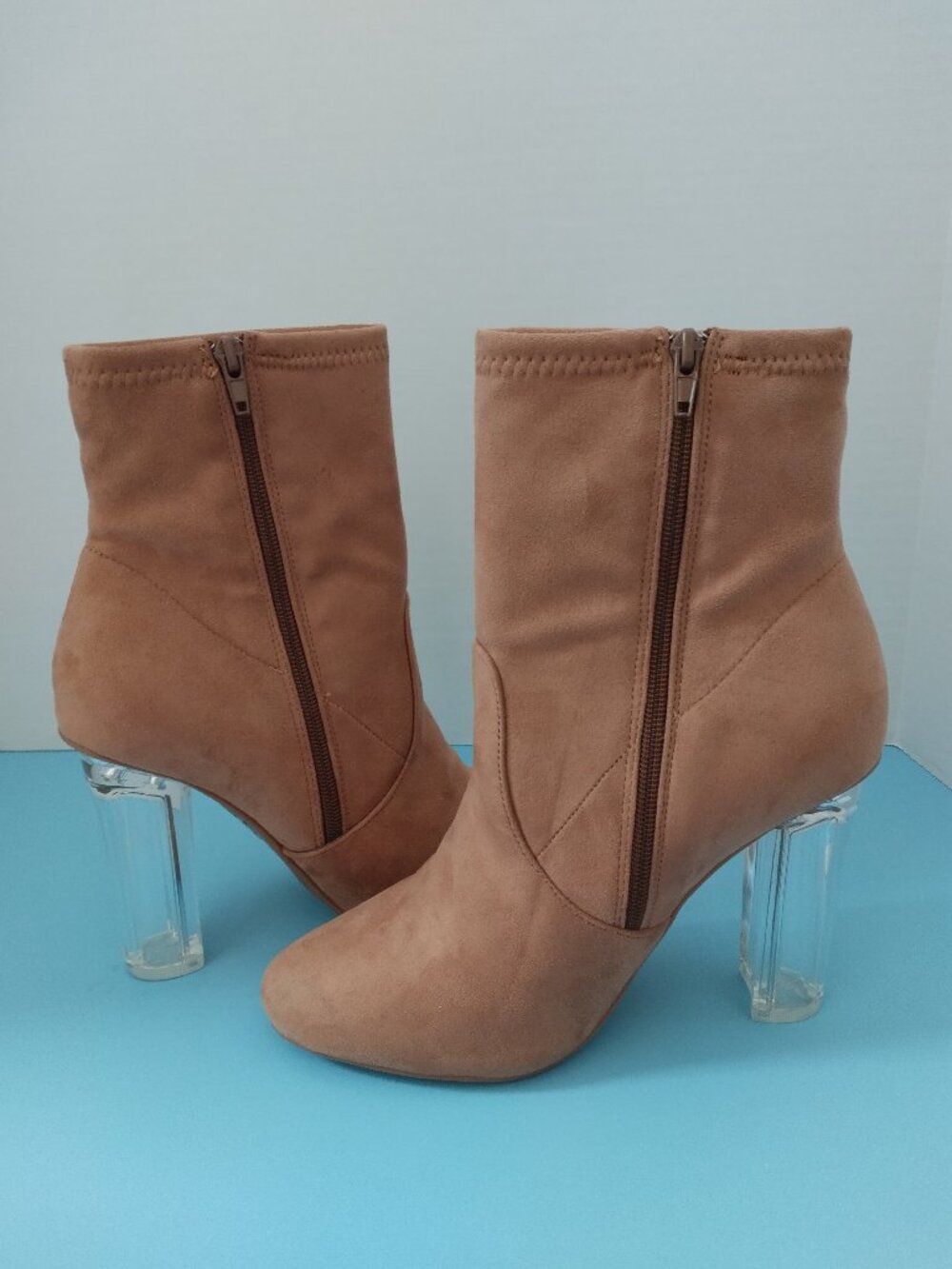 Fashion Nova Women's Ankle Boot Size 9 Beige Suede